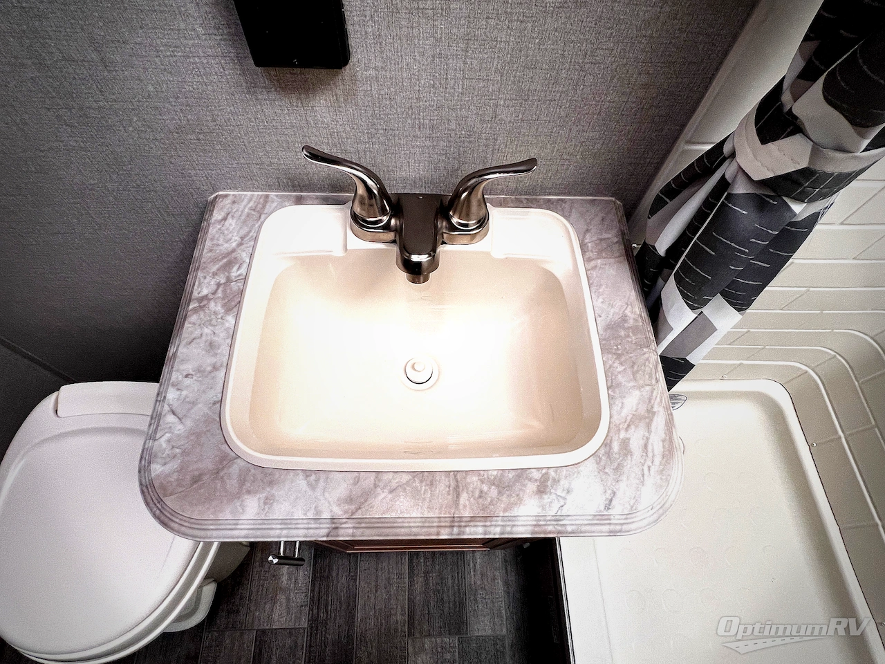 2021 Coachmen Catalina Legacy 323BHDSCK Photo 24