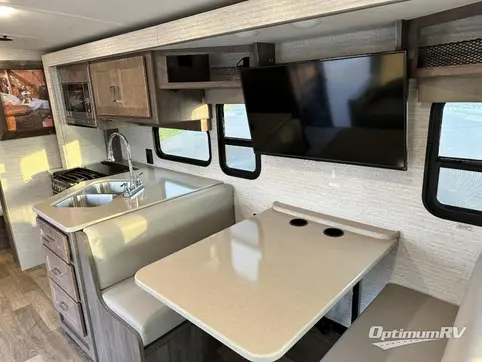 2022 Winnebago Sunstar 27P RV Photo 3
