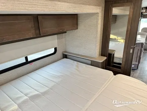 2022 Winnebago Sunstar 27P RV Photo 4