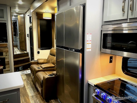 2020 Keystone Fuzion 430 RV Photo 2