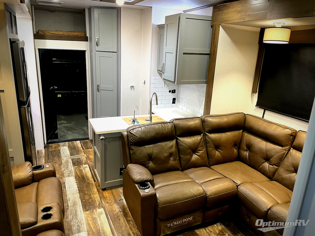 2020 Keystone Fuzion 430 Photo 9