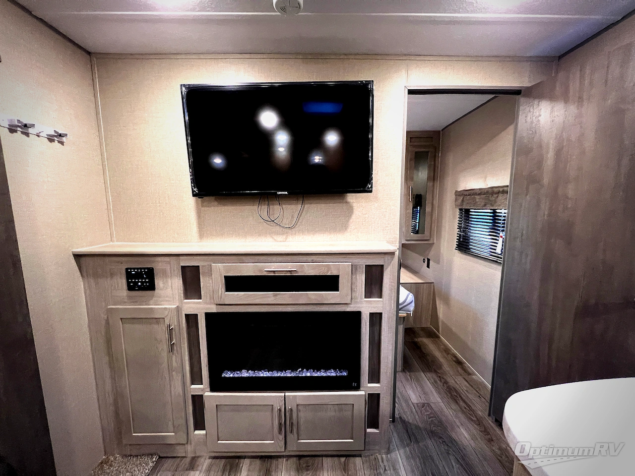 2022 Coachmen Catalina Legacy 323BHDSCK Photo 14
