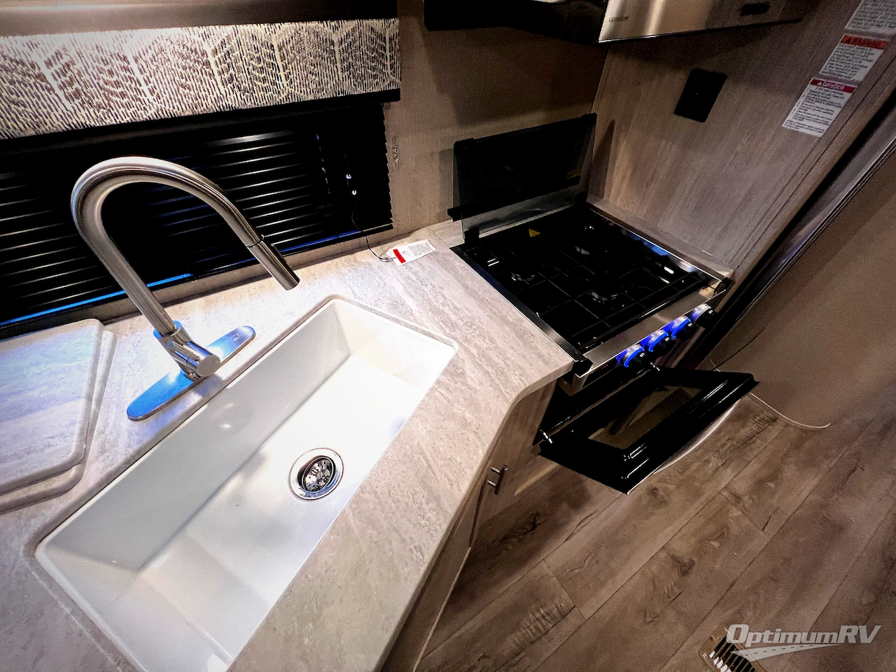 2022 Coachmen Catalina Legacy 323BHDSCK Photo 19