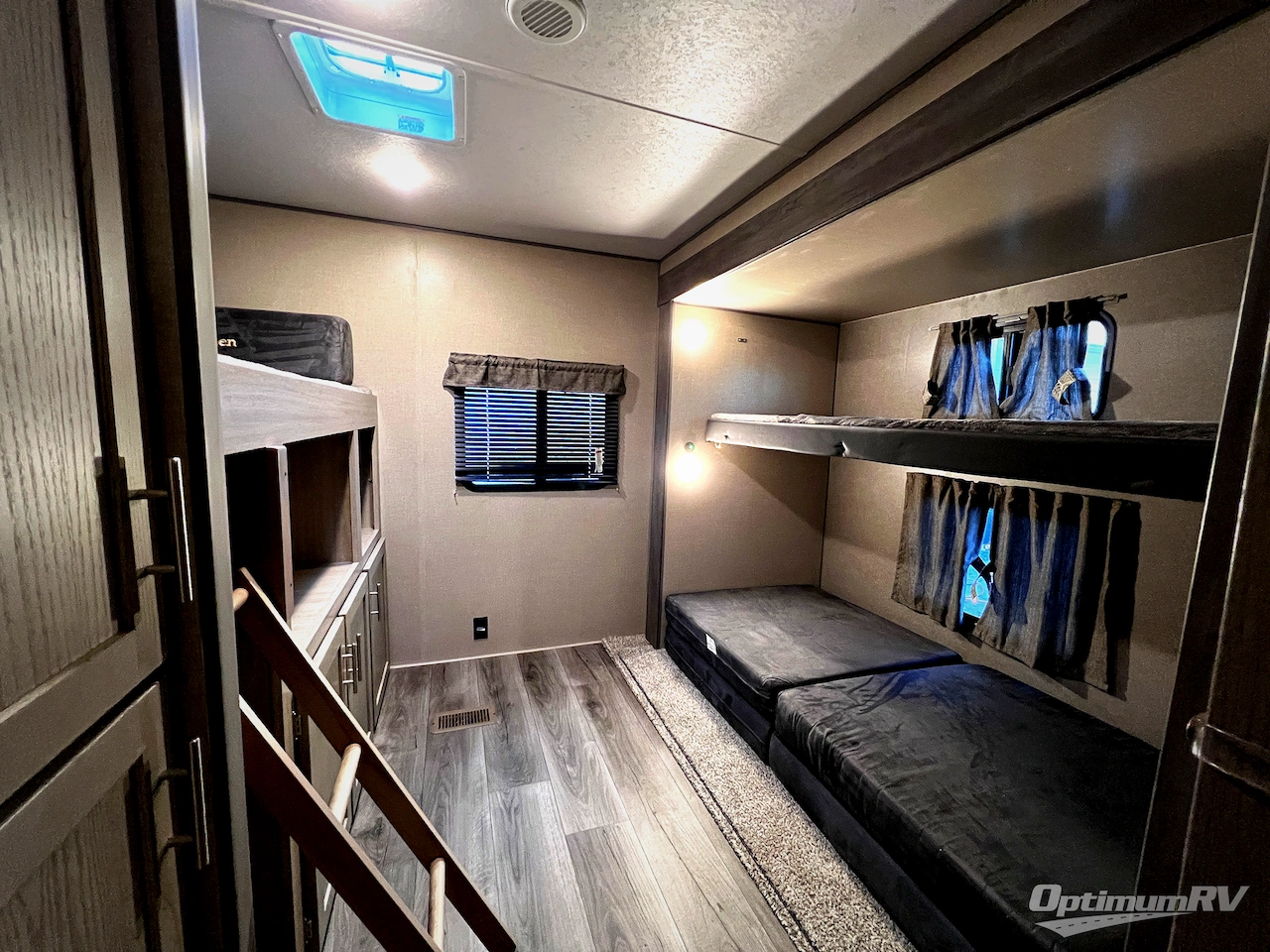 2022 Coachmen Catalina Legacy 323BHDSCK Photo 24