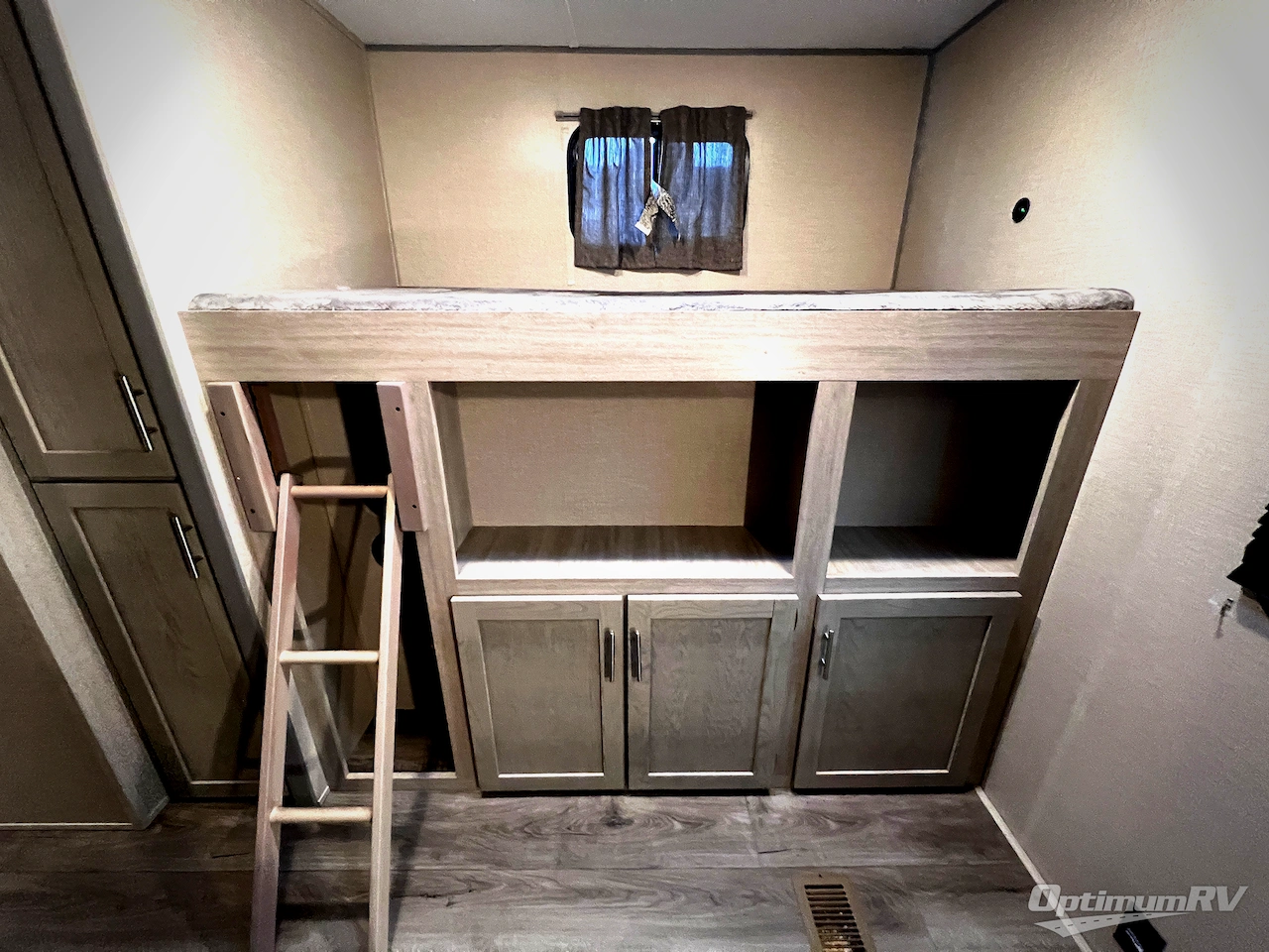 2022 Coachmen Catalina Legacy 323BHDSCK Photo 28