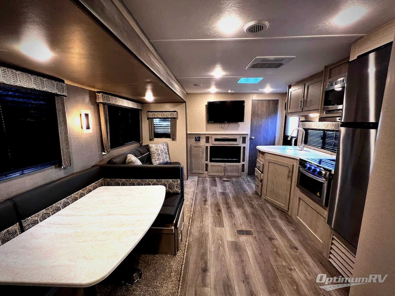 2022 Coachmen Catalina Legacy 323BHDSCK Photo 4