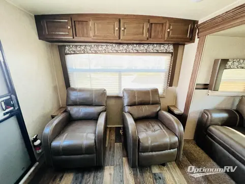 2017 Forest River Rockwood Ultra Lite 2604WS RV Photo 2
