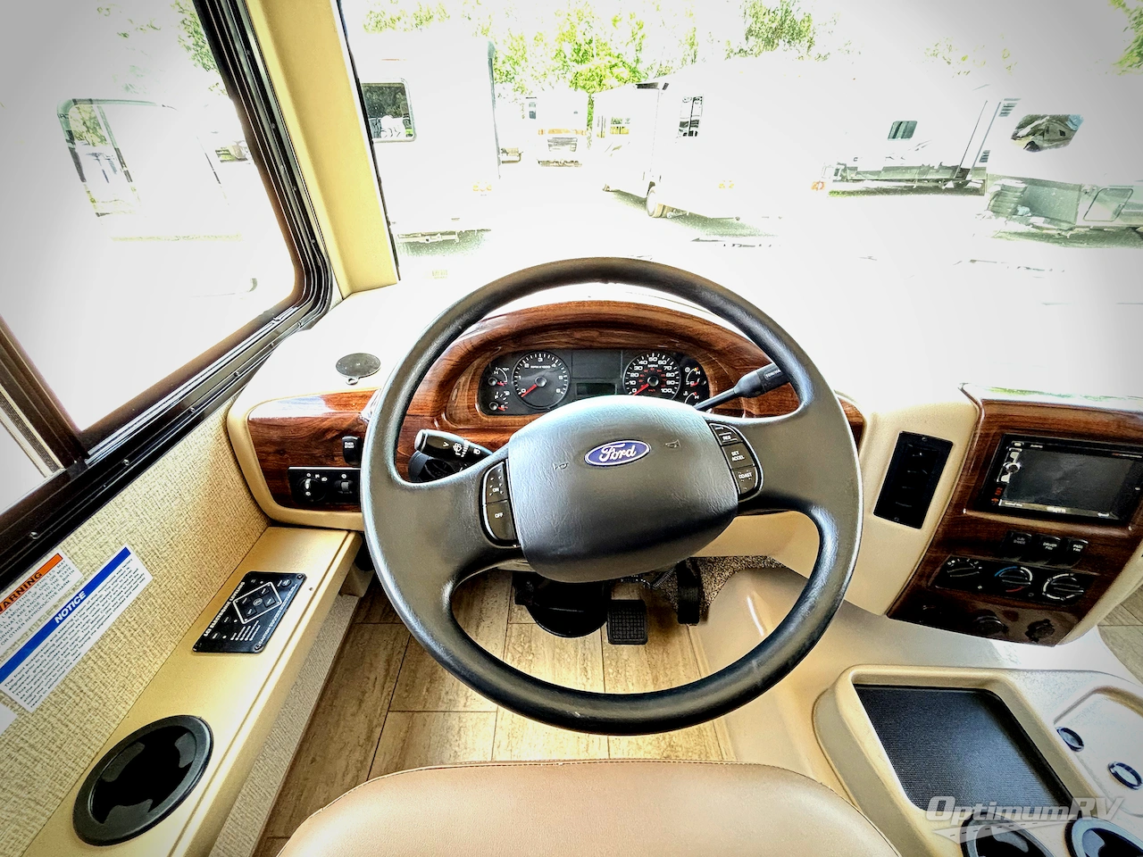2019 Thor Freedom Traveler A27 Photo 9