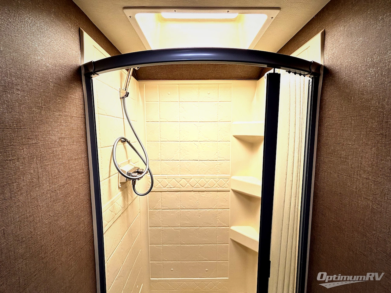 2019 Thor Freedom Traveler A27 Photo 14