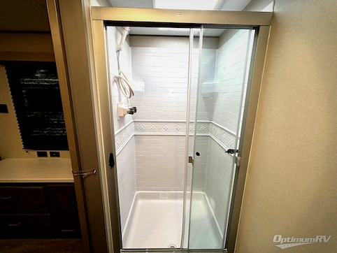 2026 Coachmen Catalina Legacy Edition 333DORM RV Photo 3