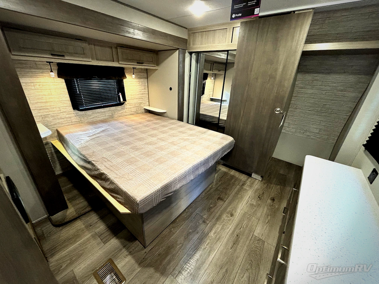 2026 Coachmen Catalina Legacy Edition 323MAZE Photo 8