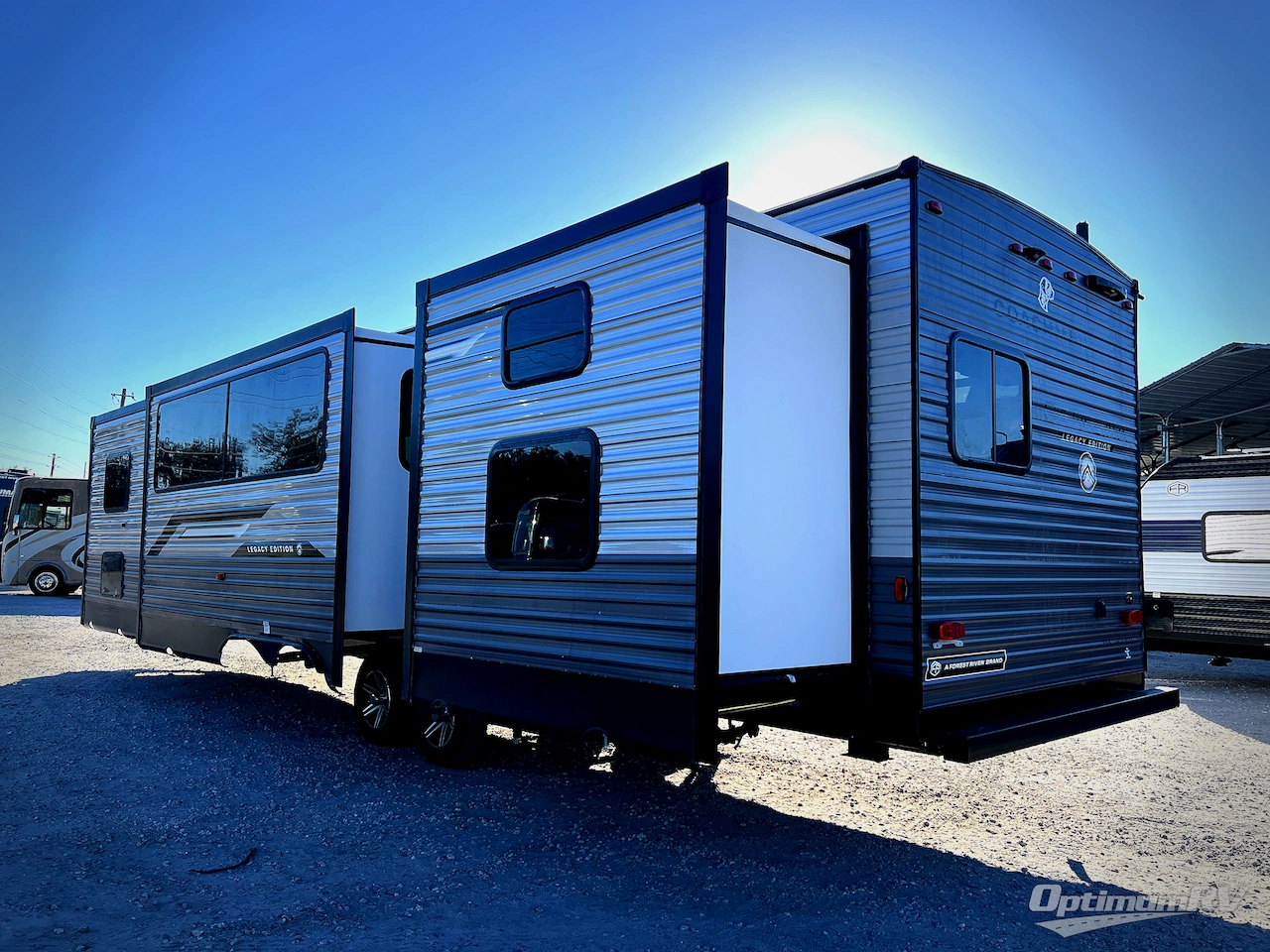 2026 Coachmen Catalina Legacy Edition 343BHTS Photo 2