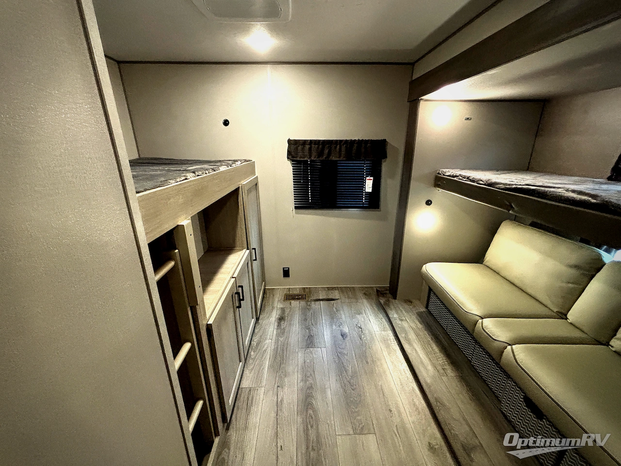 2026 Coachmen Catalina Legacy Edition 343BHTS Photo 19