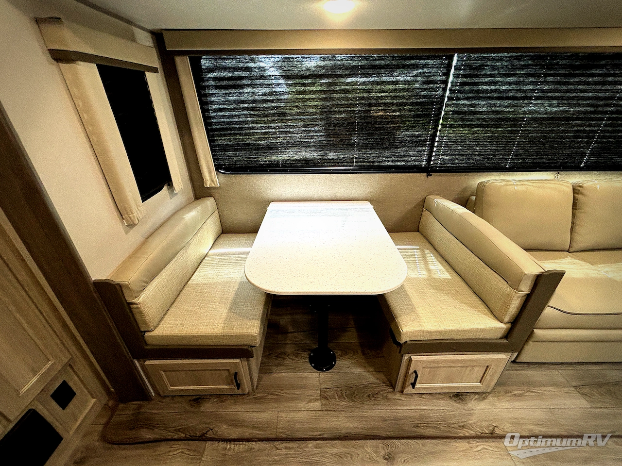 2026 Coachmen Catalina Legacy Edition 343BHTS Photo 15