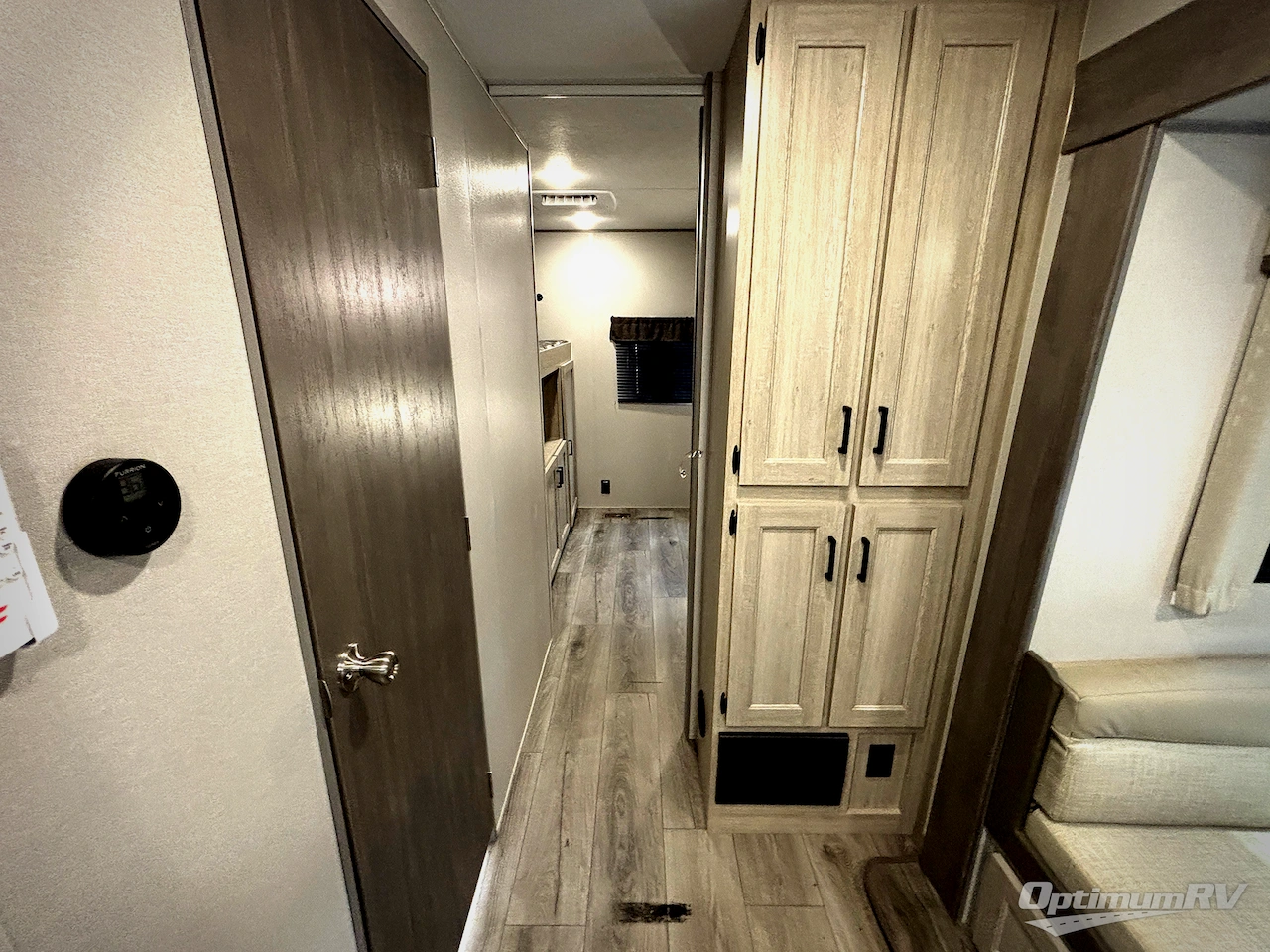 2026 Coachmen Catalina Legacy Edition 343BHTS Photo 16