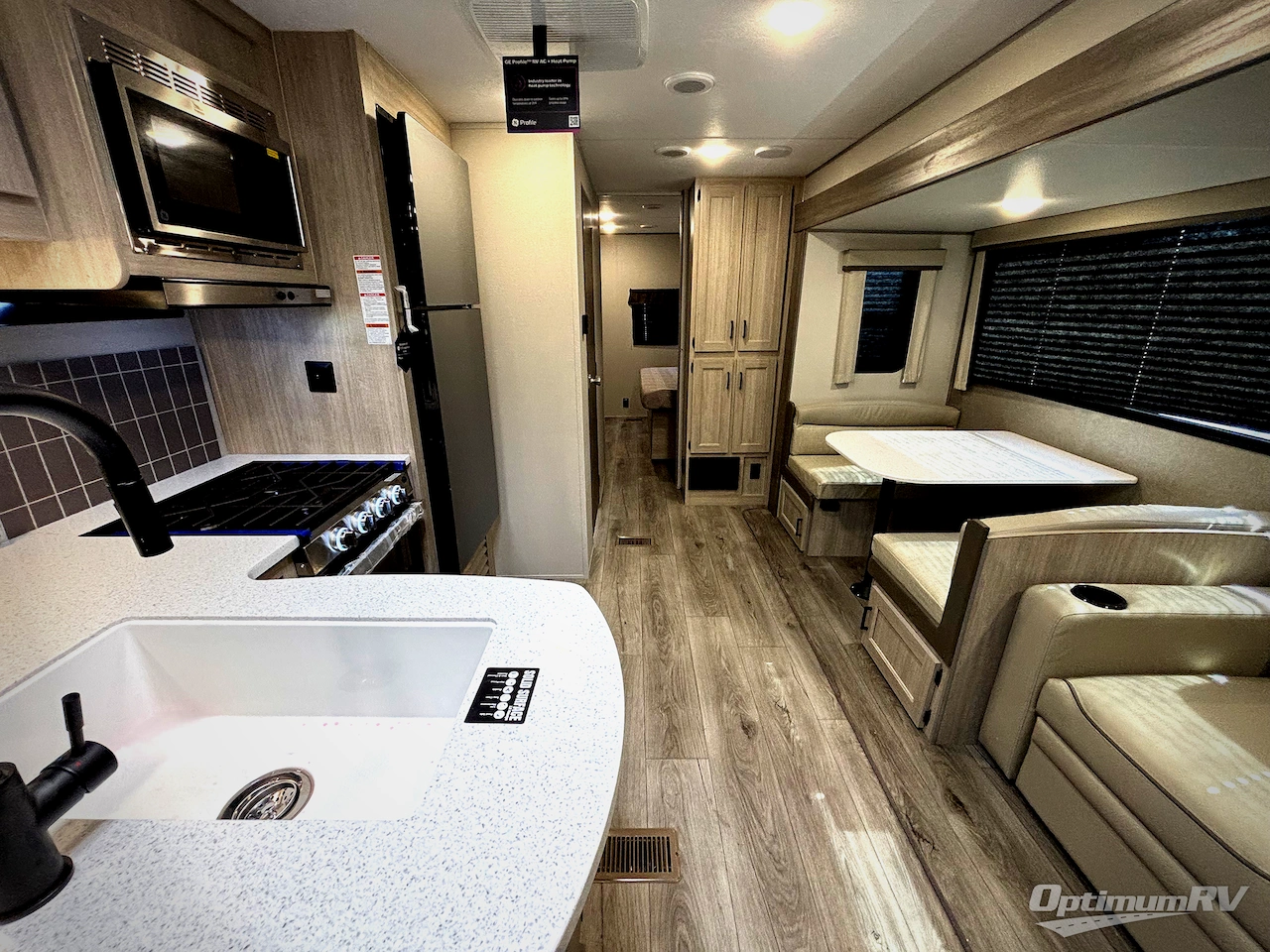 2026 Coachmen Catalina Legacy Edition 343BHTS Photo 4