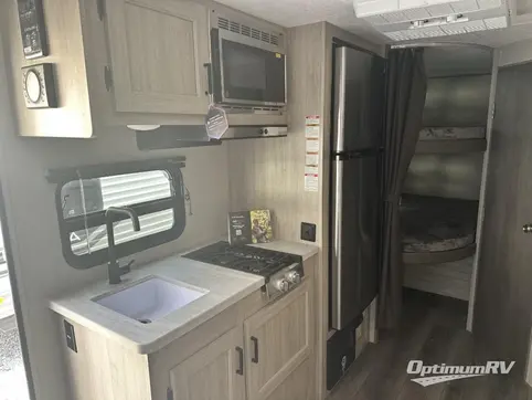 2024 Coachmen Catalina Summit Series 7 184BHS RV Photo 3