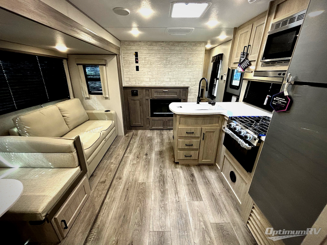 2026 Coachmen Catalina Legacy Edition 333DBDS Photo 5