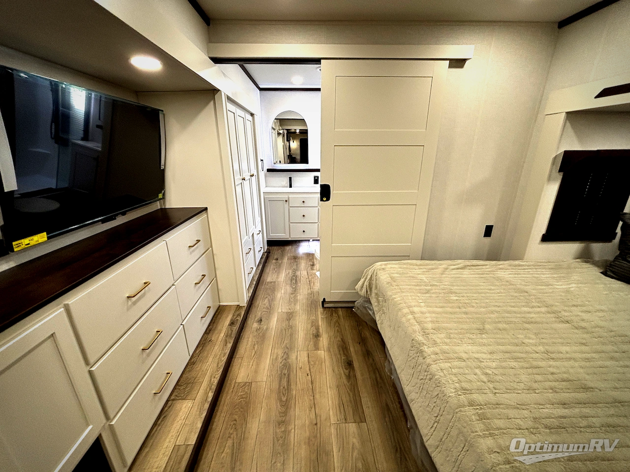 2027 Forest River Cedar Creek 398FL Photo 17