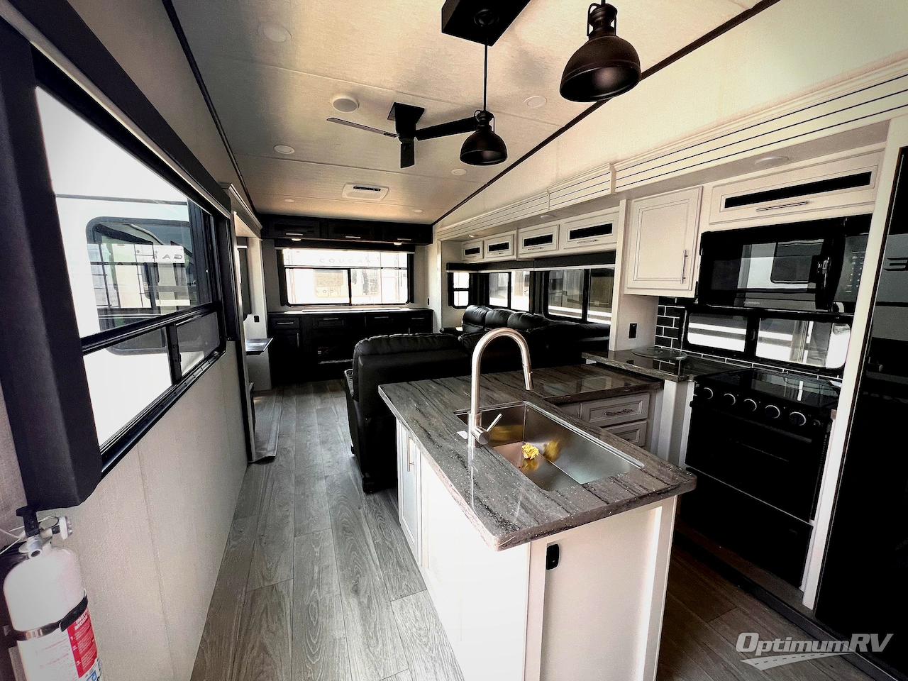2025 Keystone Cougar 320RDS Photo 4