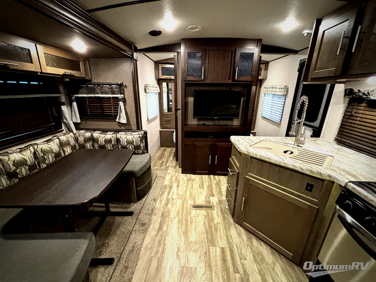 2018 Forest River Surveyor 243RBS Photo 5