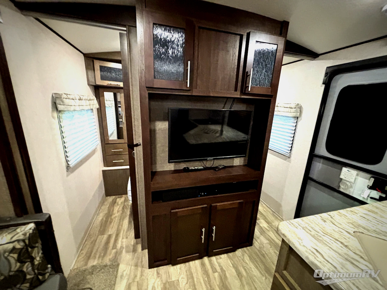 2018 Forest River Surveyor 243RBS Photo 8