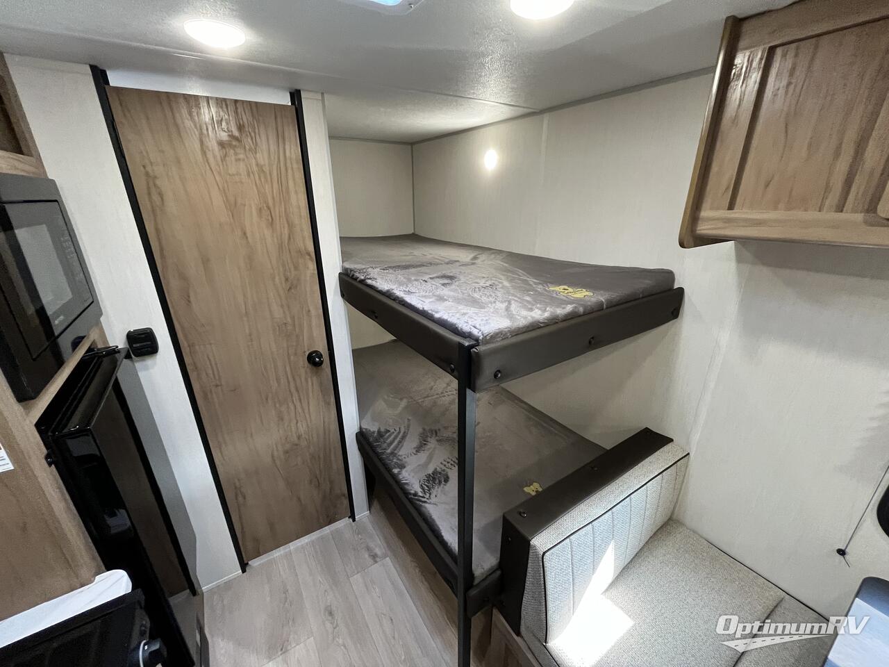 2025 Forest River Cherokee Wolf Pup 16LP Photo 7