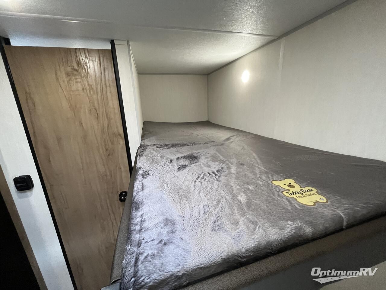 2025 Forest River Cherokee Wolf Pup 16LP Photo 8