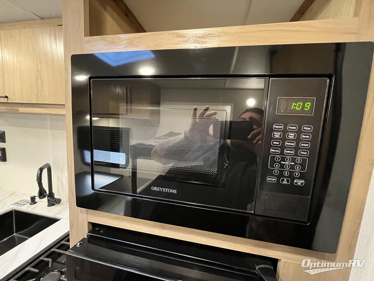 2025 Forest River Cherokee Wolf Pup 16LP Photo 15