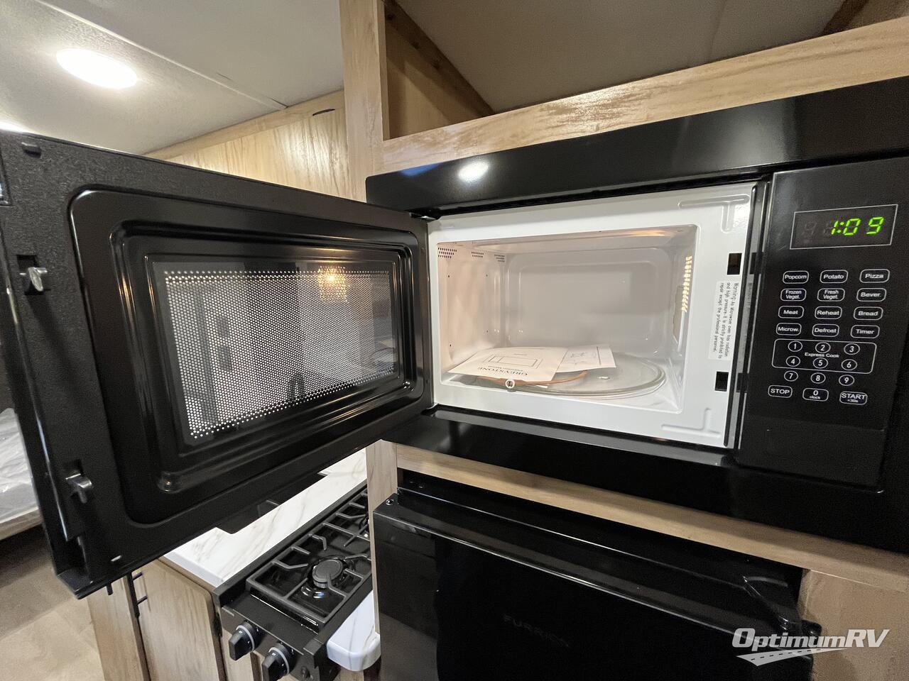 2025 Forest River Cherokee Wolf Pup 16LP Photo 16