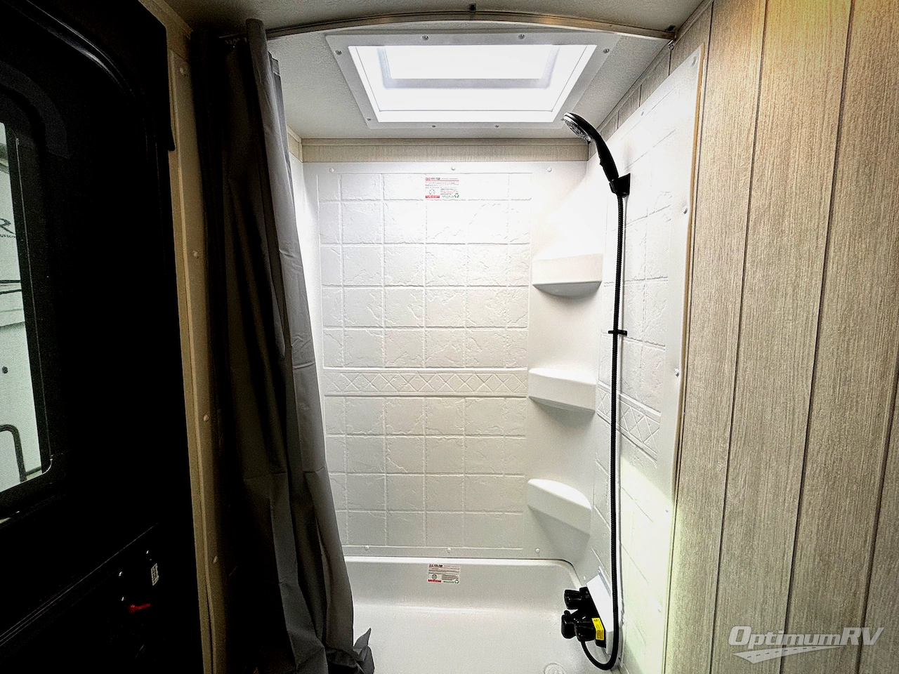 2026 Forest River Cherokee Alpha Wolf 26DBH Photo 10