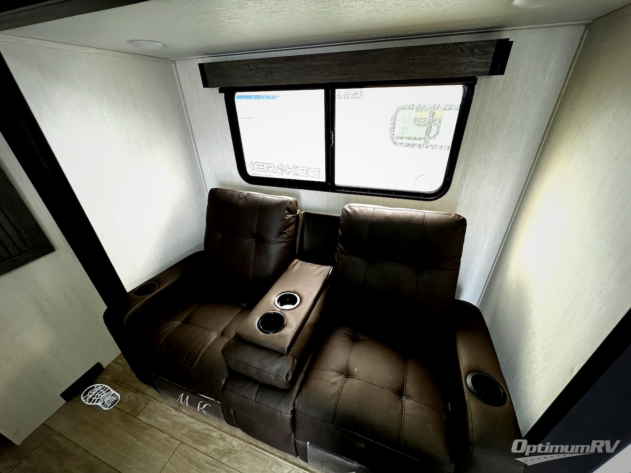 2026 Forest River Cherokee Alpha Wolf 21RB Photo 5