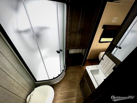 2026 Forest River Cherokee Alpha Wolf 26RL RV Photo 4