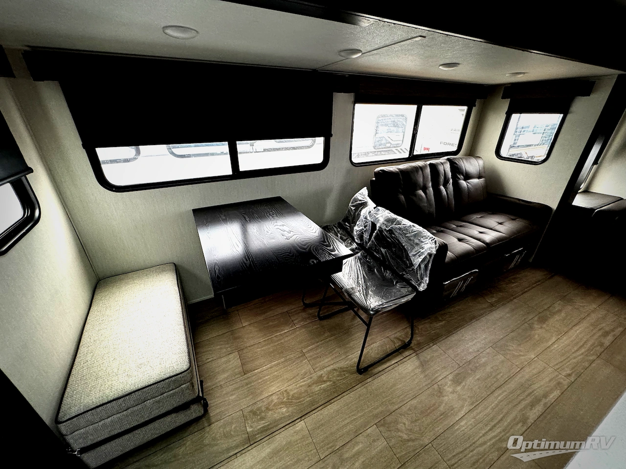 2026 Forest River Cherokee Alpha Wolf 26RL Photo 5