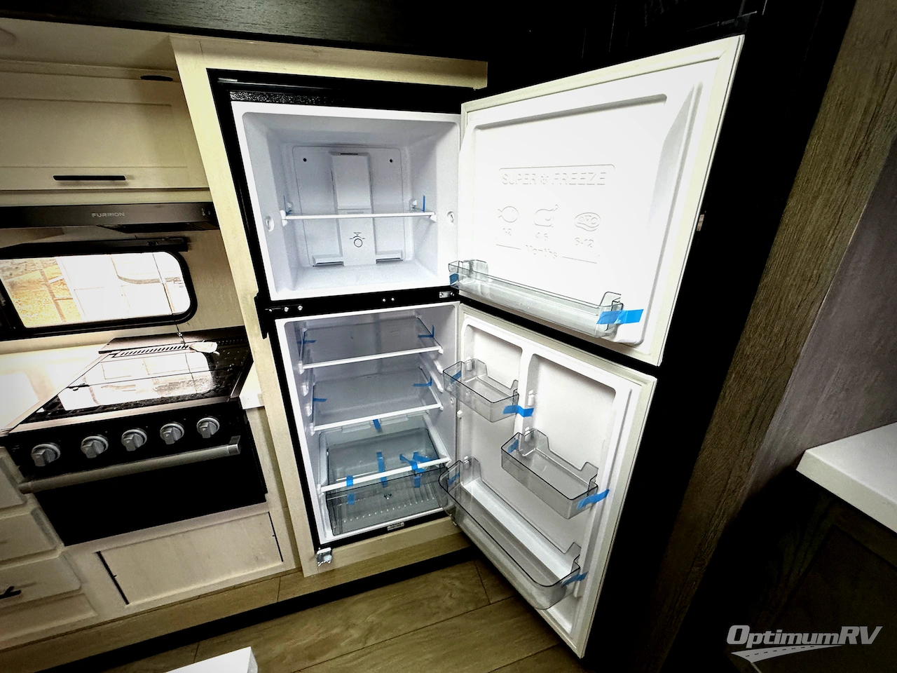 2026 Forest River Cherokee Alpha Wolf 26RL Photo 9