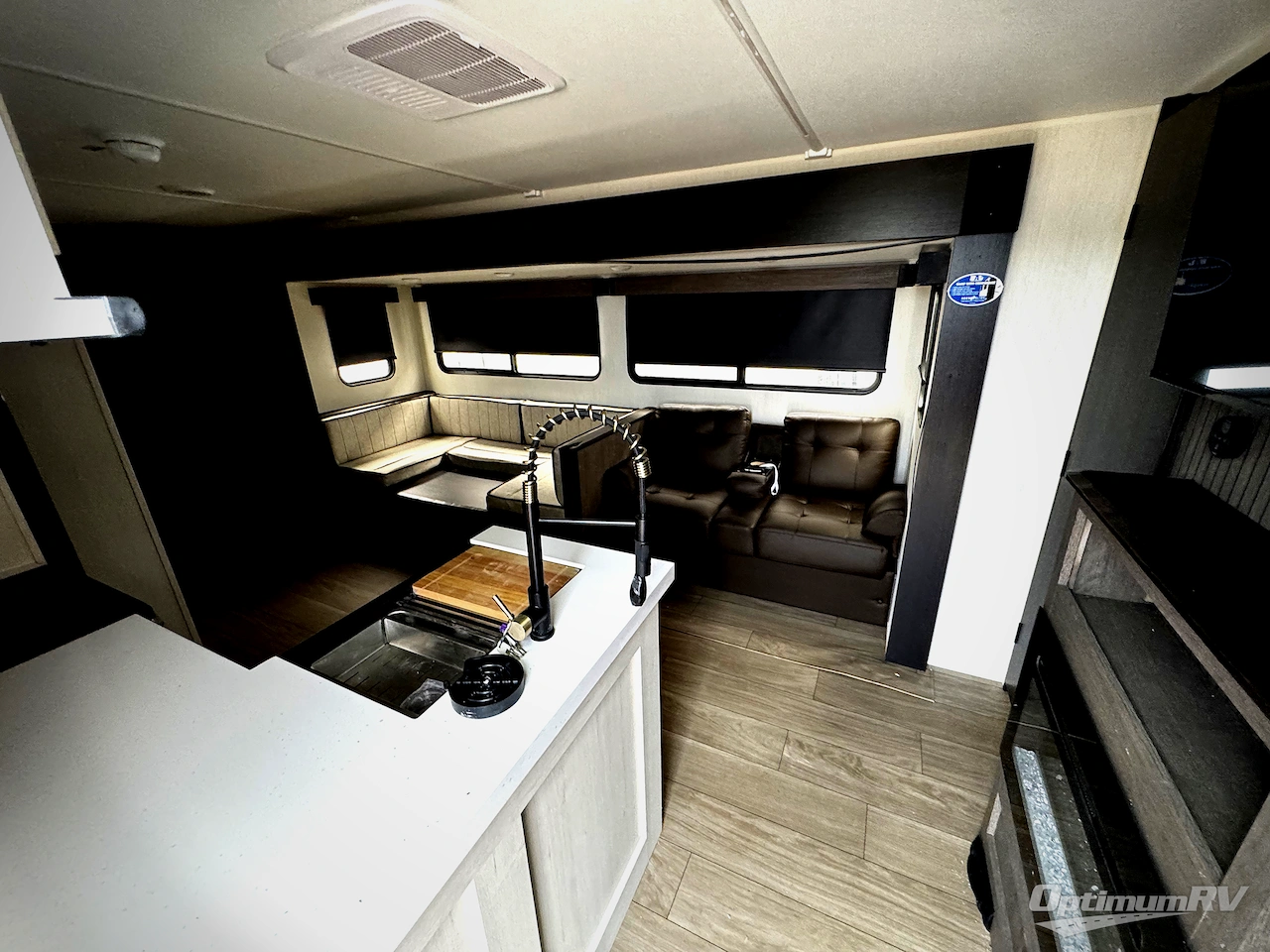 2026 Forest River Cherokee Alpha Wolf 280QBS Photo 4