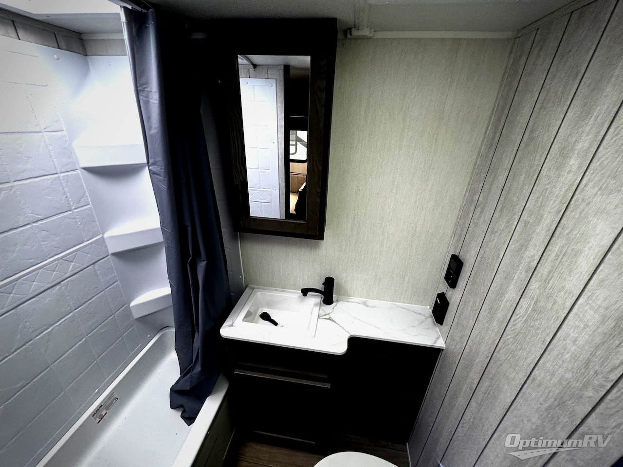 2026 Forest River Cherokee Alpha Wolf 280QBS Photo 10