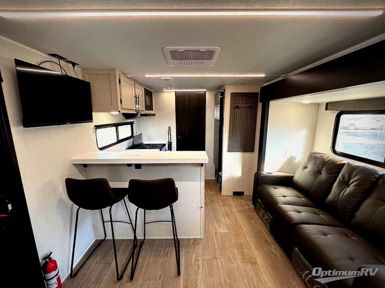 2026 Forest River Cherokee Alpha Wolf 21RB Photo 4