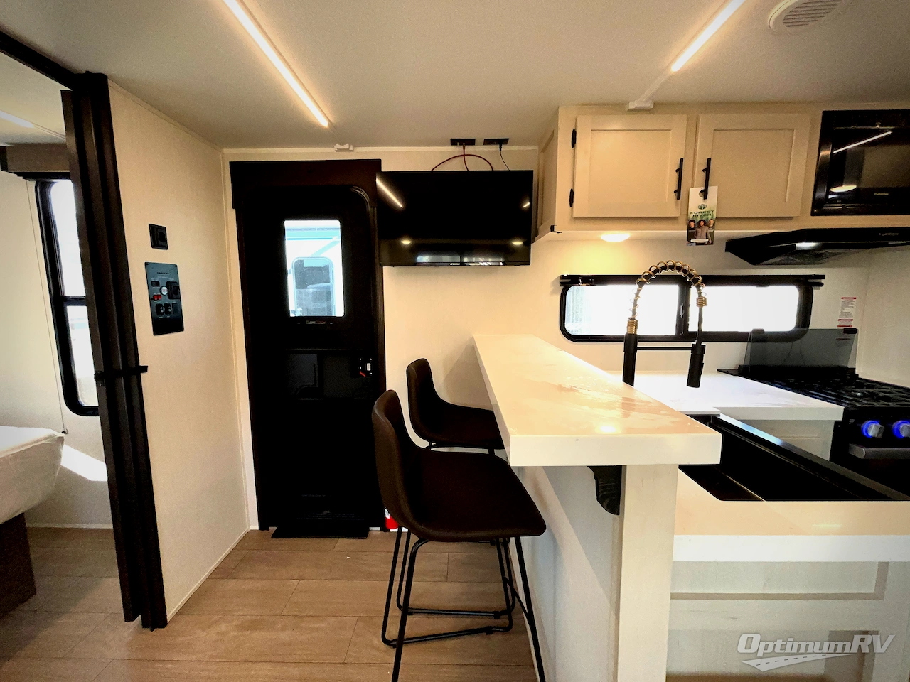 2026 Forest River Cherokee Alpha Wolf 21RB Photo 12