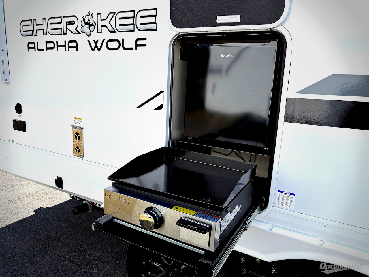 2026 Forest River Cherokee Alpha Wolf 21RB Photo 12