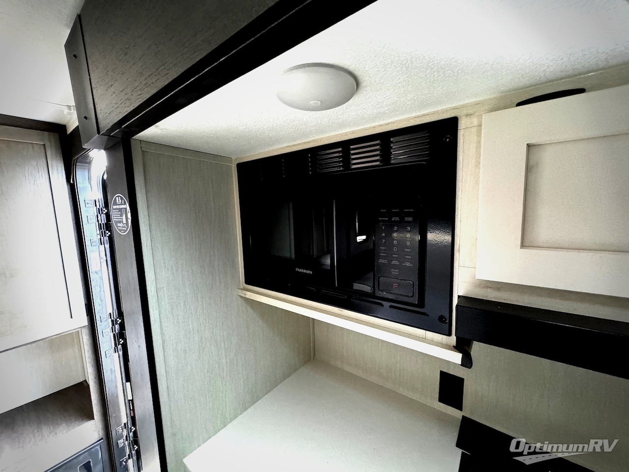 2026 Forest River Cherokee Alpha Wolf 33BH Photo 6