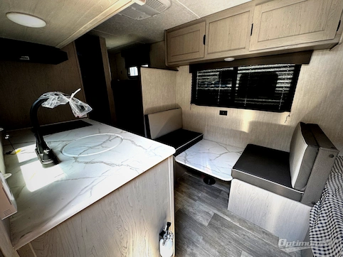 2025 Coachmen Clipper Cadet 17CBH RV Photo 3