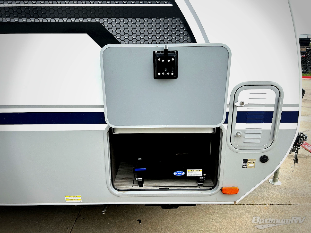 2023 Lance Lance Travel Trailers 2075 Photo 12