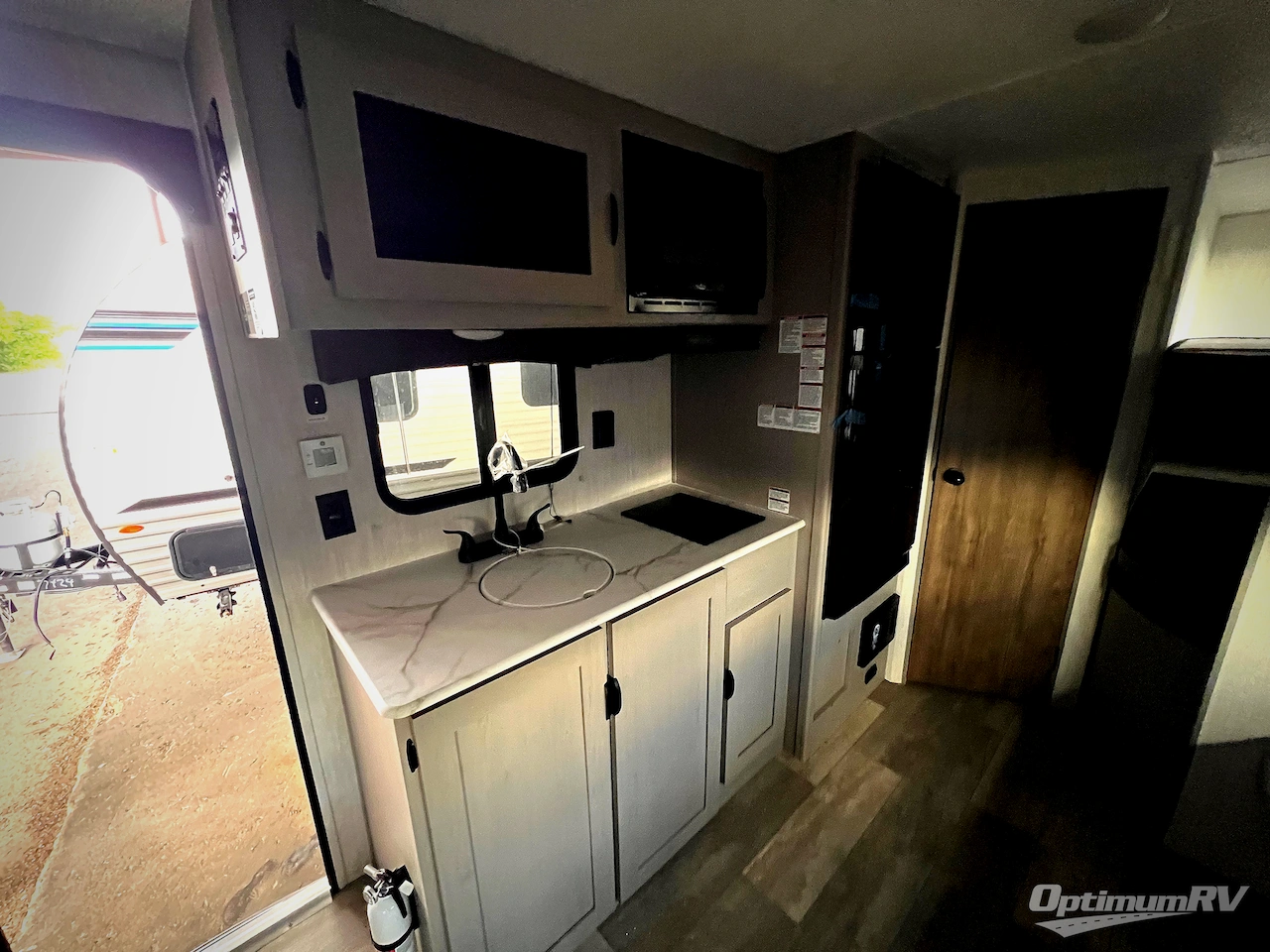 2025 Coachmen Clipper 4K Series 18BH Photo 14