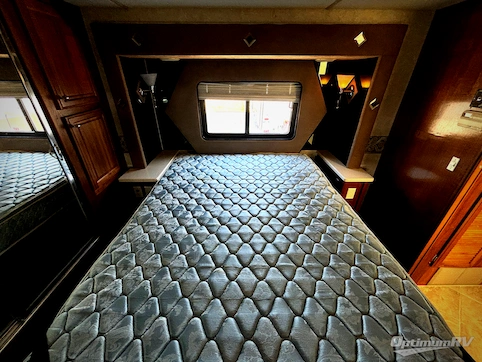 2022 Keystone Avalanche 295RK RV Photo 3