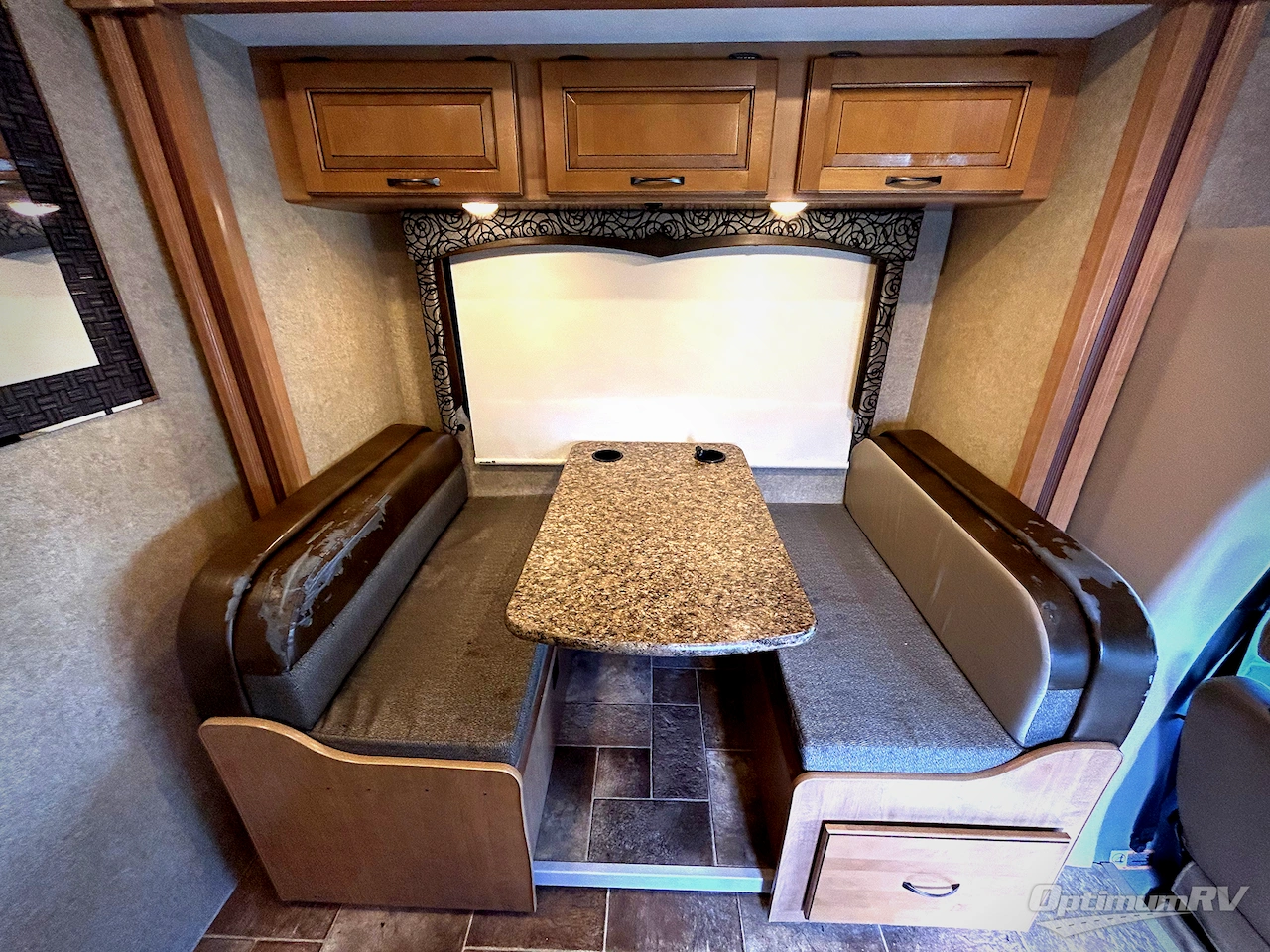 2017 Thor Four Winds Sprinter 24HL Photo 14