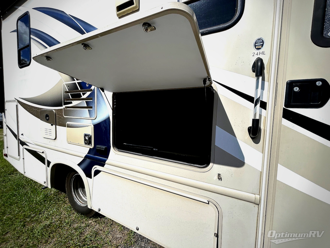 2017 Thor Four Winds Sprinter 24HL Photo 19