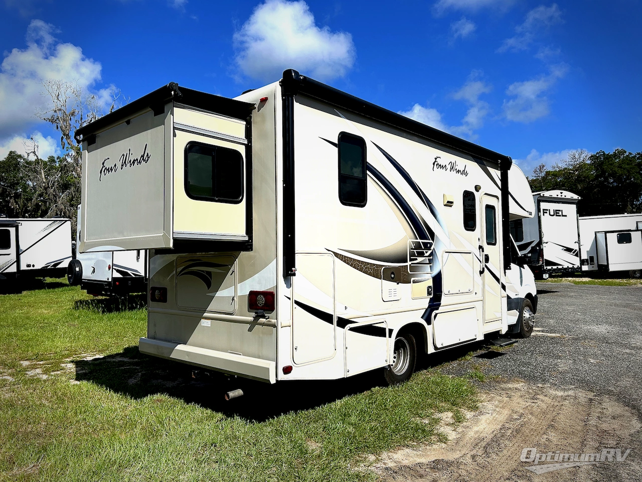 2017 Thor Four Winds Sprinter 24HL Photo 2