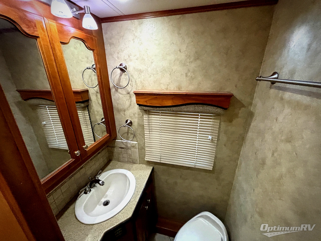 2007 Country Coach Inspire 360 SIENA 425 Photo 15