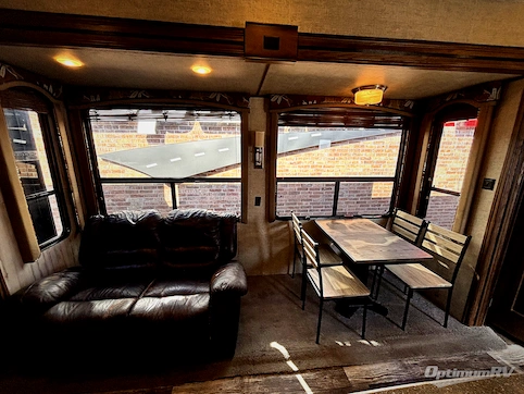 2015 Keystone Avalanche 390RB RV Photo 3